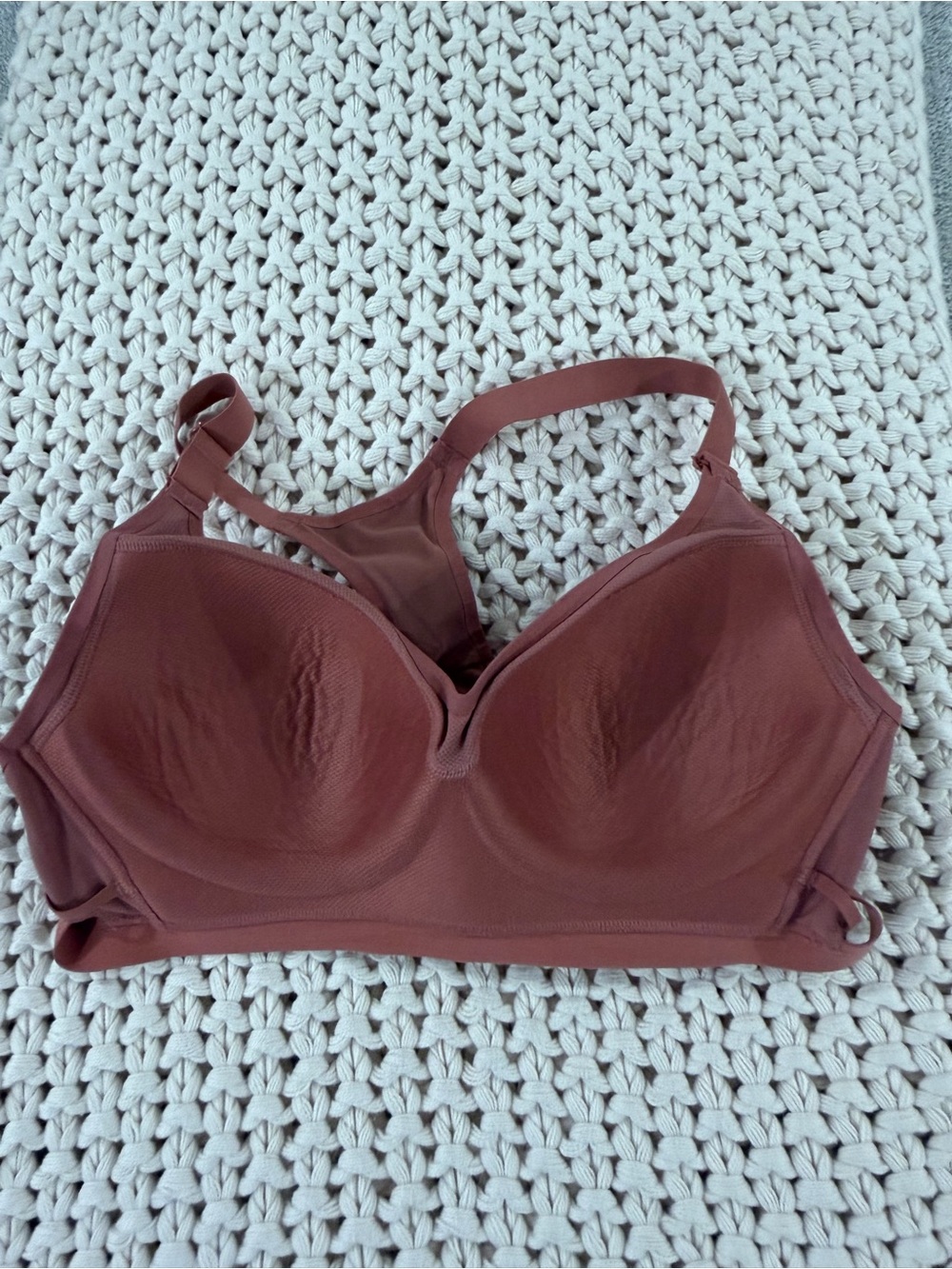 Incredible by Victoria's Secret Mauve Sports Bra - Picture 4 of 11